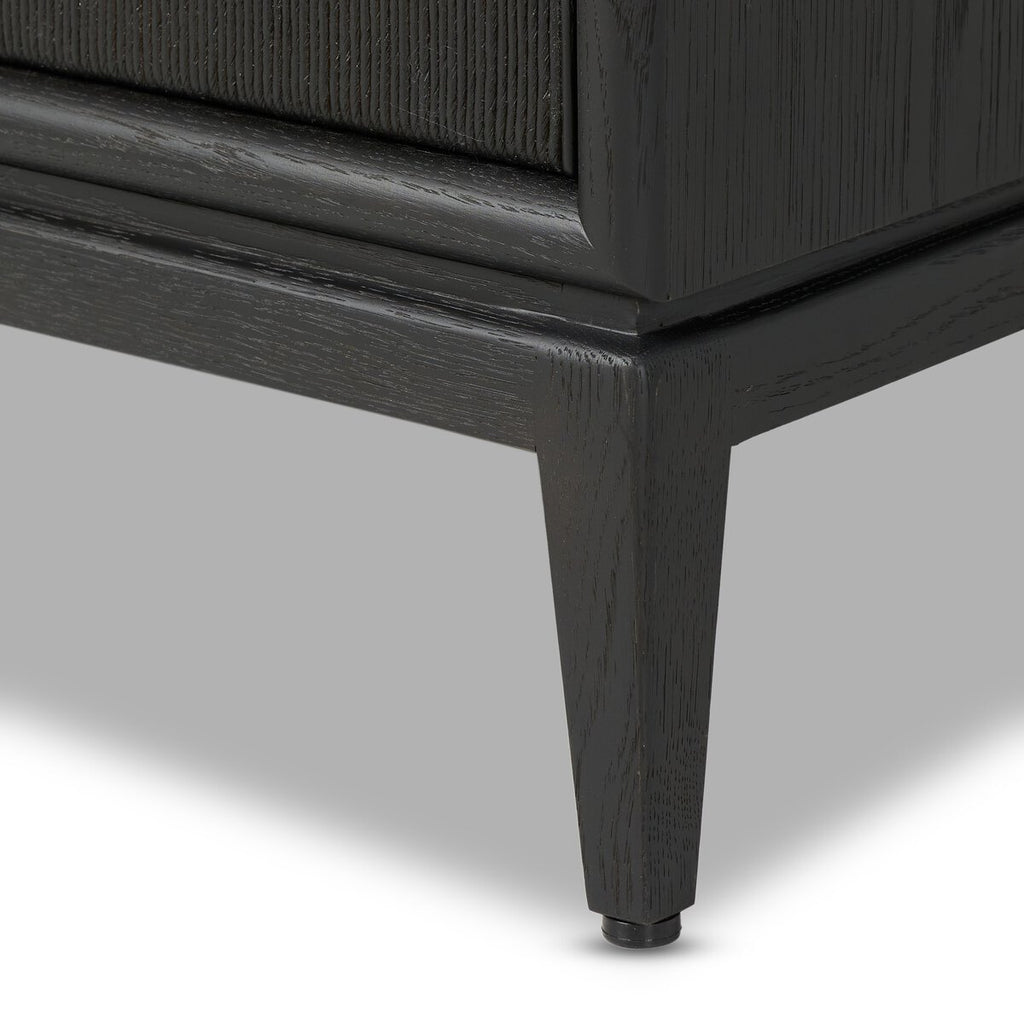 Rosenell Closed Nightstand