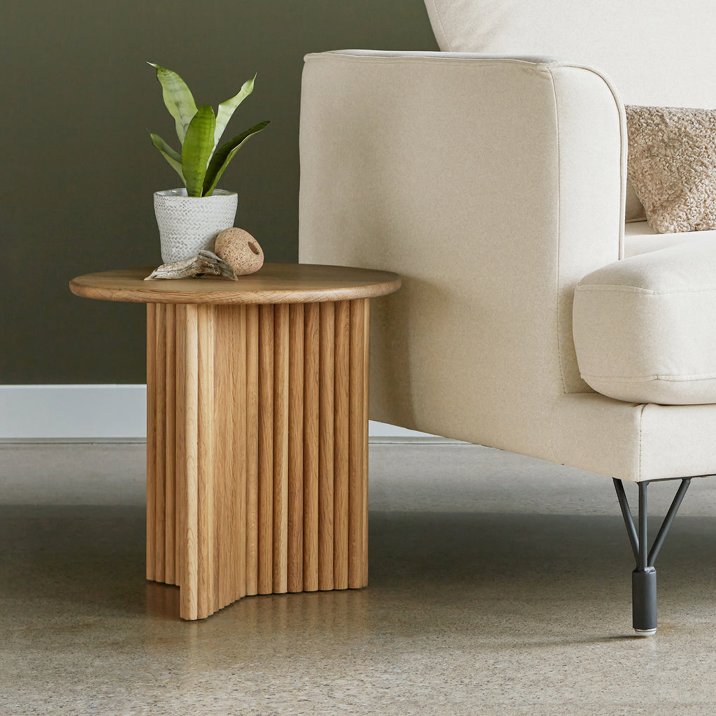 Odeon End Table – Sculptural Modern Side Table with Column-Inspired Design