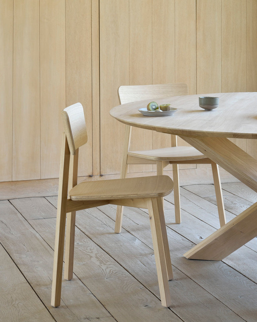 Circle Dining Table – Intertwined Pedestal in Solid Oak - Sage InteriorsEthnicraftDining Table