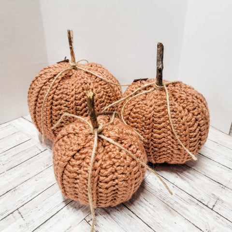 Chunky Yarn Crochet Pumpkin, Terracotta, Small