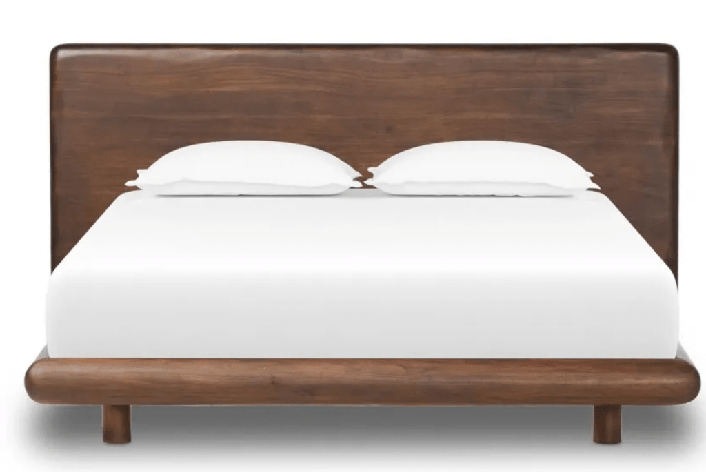 King bed, accacia - Sage InteriorsSage Interiors