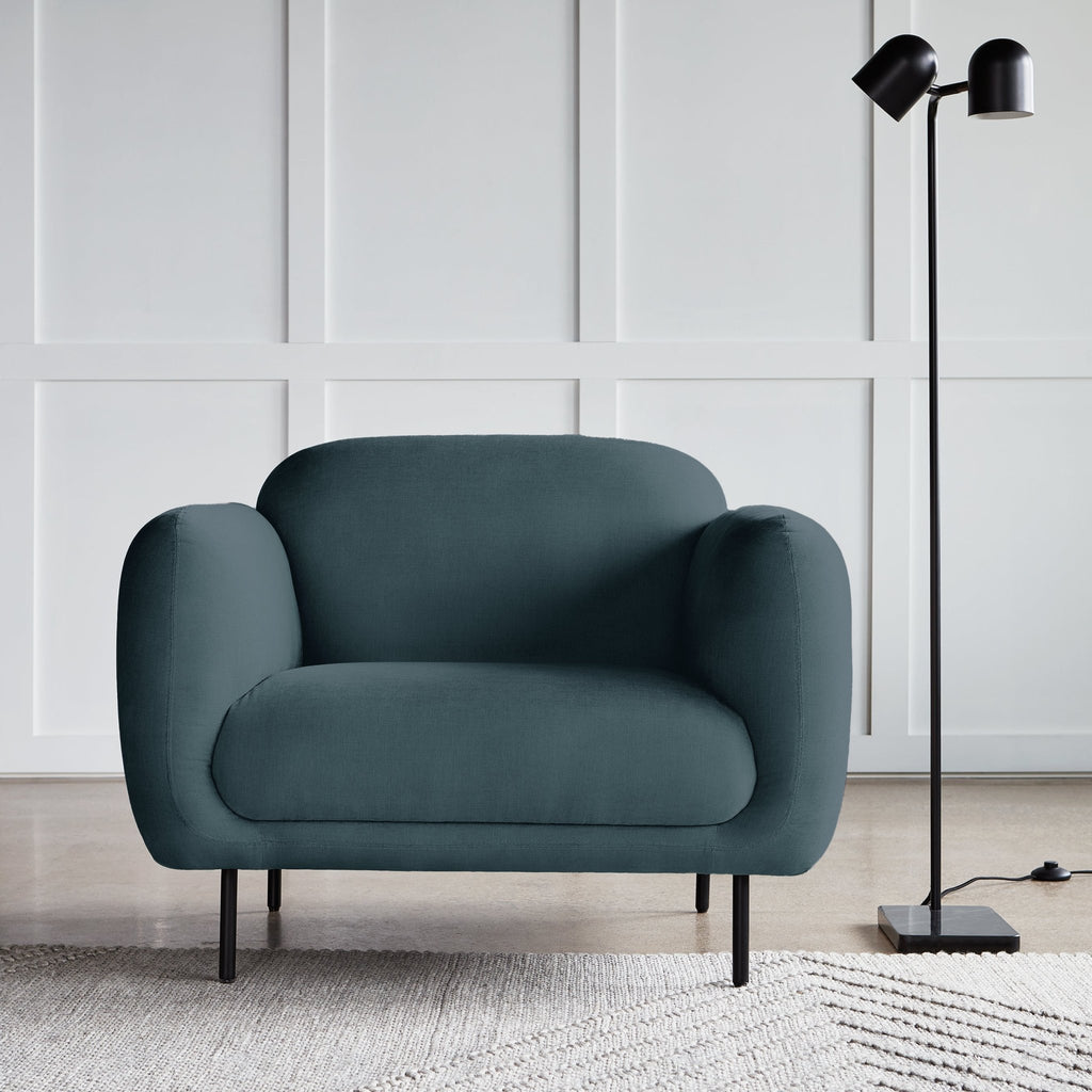 Nord Chair – Retro Curved Accent Chair with Steel Legs - Sage InteriorsSage InteriorsChair