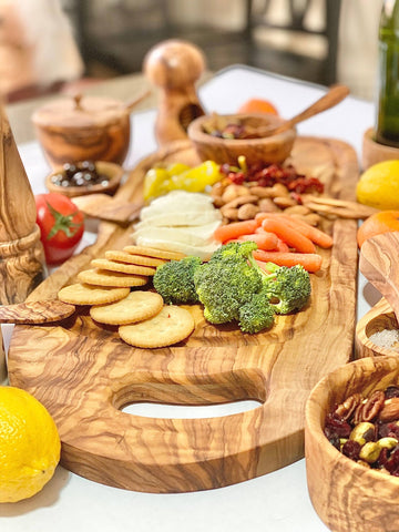 Olive Wood Charcuterie Board - Includes Juice Well: 17" - 18" - Sage InteriorsNatural OliveWoodcharcuterie board