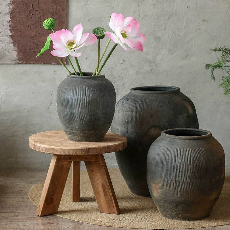 Round Earthnware Gray Pot: Small - Sage InteriorsRustic Reachpot